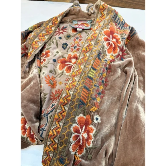 Johnny Was Maeve Velvet Embroidered Kimono